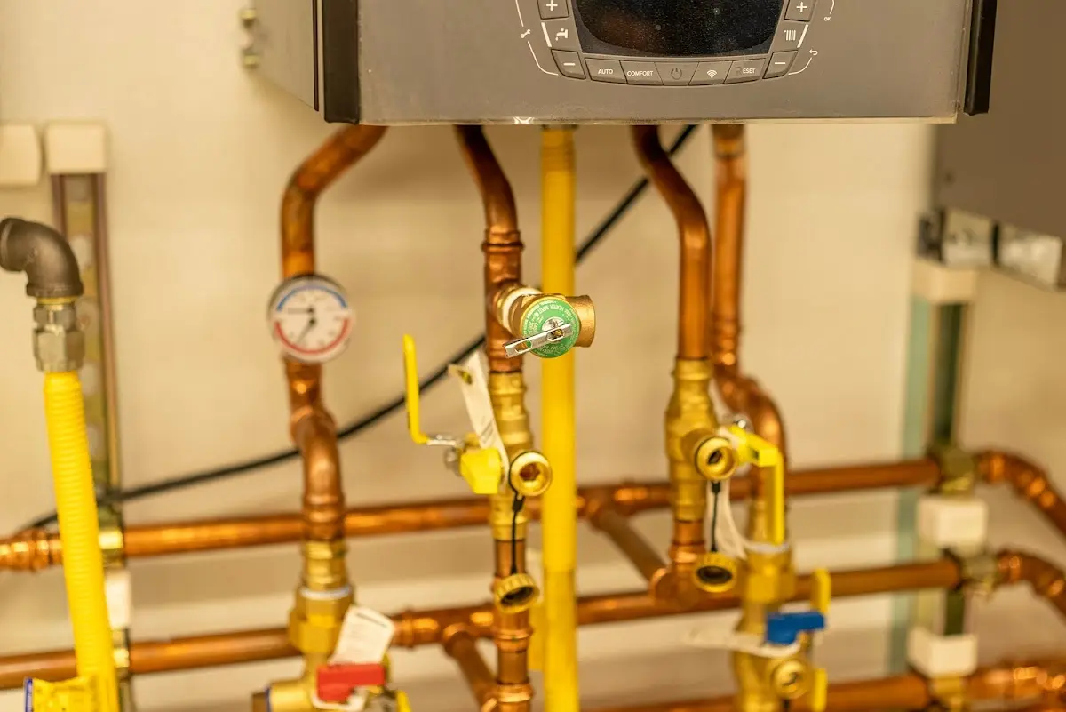 Licensed technician providing Pipe Repair for a homeowner in Chalmette